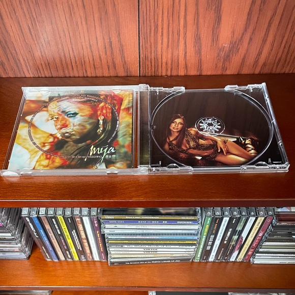 EUC ~ Empty CD Case ‼️Mya Moodring CD Case‼️ - Picture 4 of 4